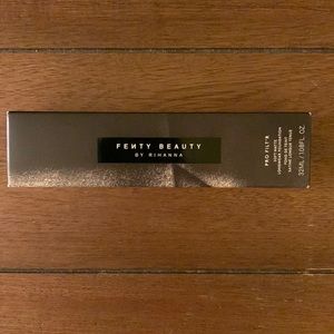 Fenty Beauty by Rihanna Pro Filt’r Soft Matte Longwear Foundation, shade 100